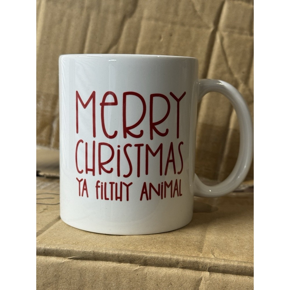 NWOT White Ceramic 11 oz Merry Christmas Ya Filthy Animal Coffee‎ Mug unbranded